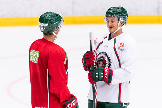 Frölundas Max Friberg och Rhett Rakshani