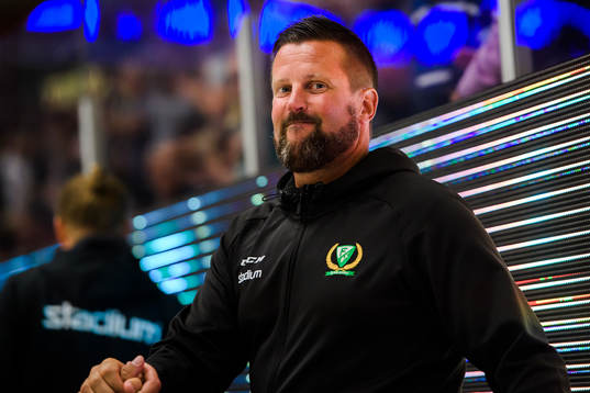 Färjestads General Manager Peter Jakobsson