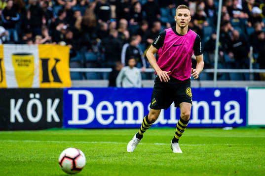 Karol Mets of AIK