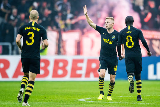 Sebastian Larsson of AIK celebrates