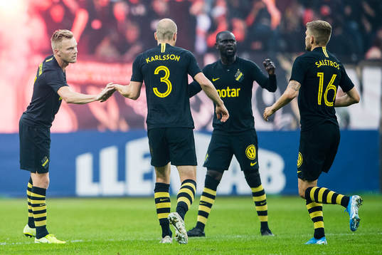Sebastian Larsson of AIK celebrates with his teammates