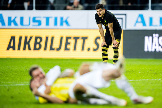 Tarik Elyounoussi of AIK looks dejected