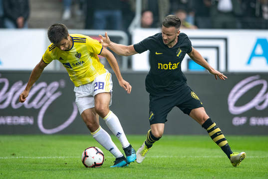 Mitja Viler of Maribor and Robert Lundström of AIK