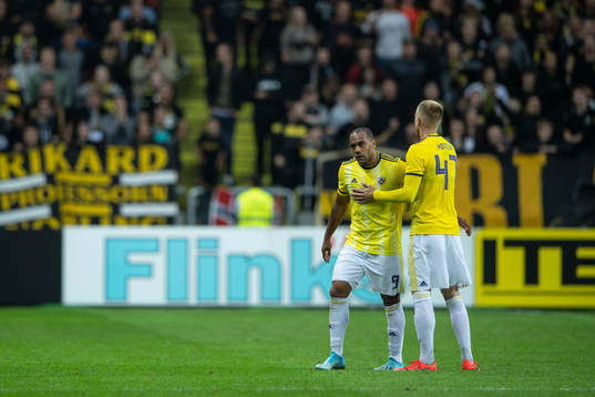 Marcos Tavares of Maribor and Andrej Kotnik of Maribor