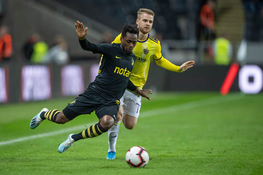 Rudi Vancas Pozeg of Maribor and Heradi Rashidi of AIK