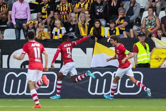 Myron Boadu of AZ Alkmaar celebrates