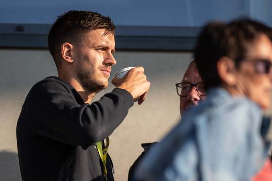 Alexander Jeremejeff of Häcken in the stands