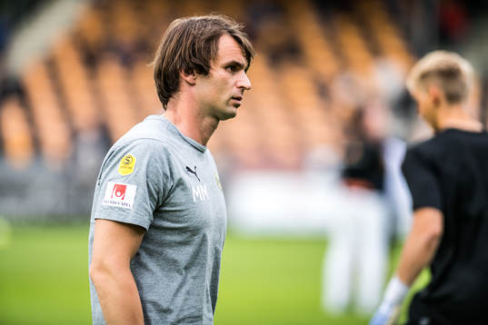 Mjällbys tränare Milos Milojevic  deppar