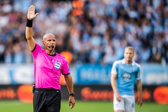 Referee Amaury Delerue