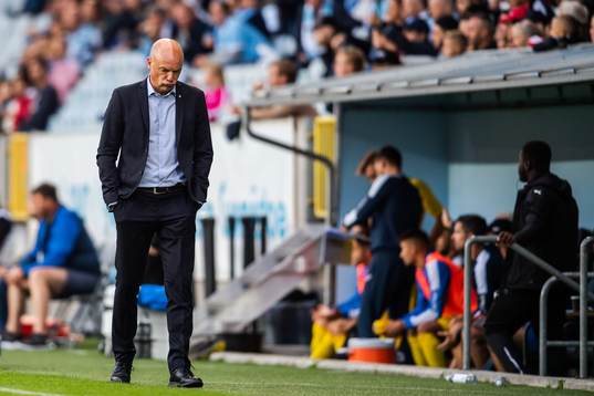 Uwe Rösler, head coach of Malmö FF looks dejected