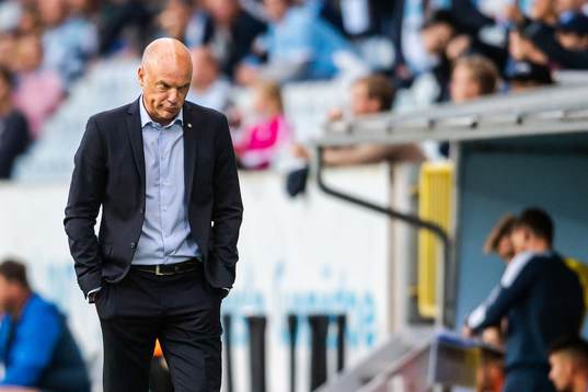 Uwe Rösler, head coach of Malmö FF looks dejected
