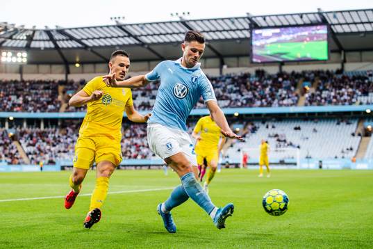 Marcus Antonsson of Malmö FF and Tilen Klemencic of Domzale