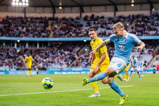 Oscar Lewicki of Malmö FF