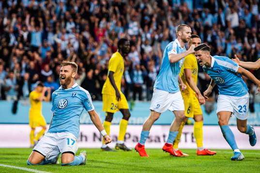 Rasmus Bengtsson and Marcus Antonsson of Malmö FF celebrate