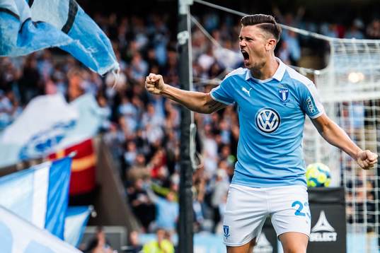Marcus Antonsson of Malmö FF celebrates