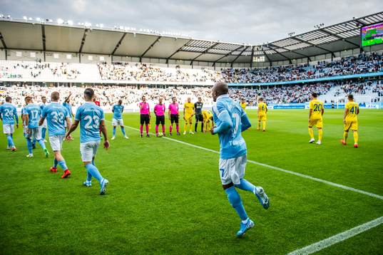 Players of Malmö FF enters the pitch