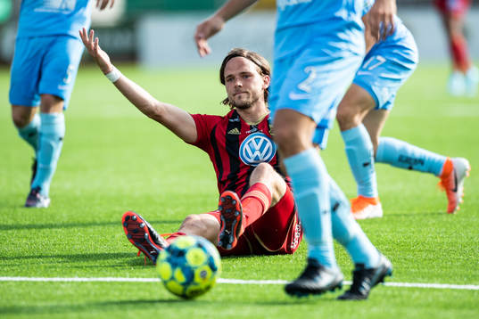 Östersunds Tom Pettersson reagerar