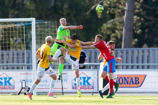Falkenbergs målvakt Hampus Nilsson