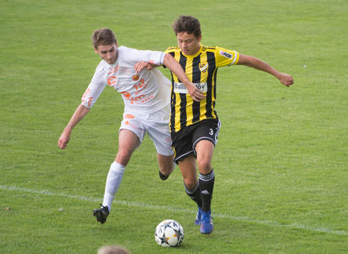 IFK Hässleholms Isak Orajärvi i matchen i division 2
