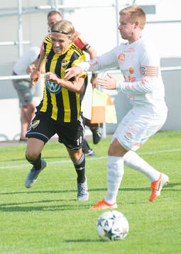 IFK Hässleholms Isaak Holmberg i matchen i division 2