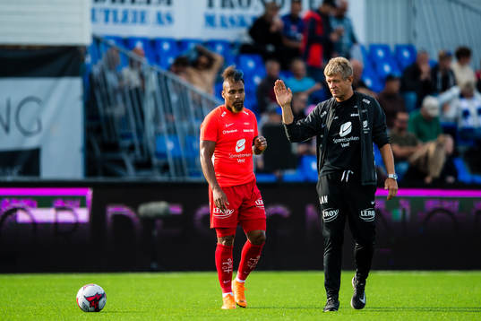 Bismar Gilberto Acosta Evans of Brann and Lars Arne Nilsen,