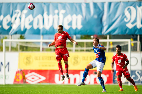 Veton Berisha of Brann and Michael Karlsen of Ranheim