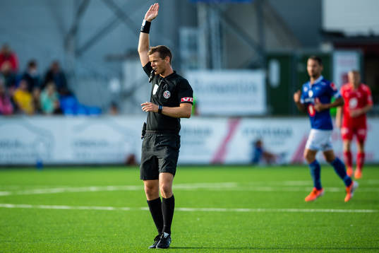 Sigurd Smehus Kringstad, referee