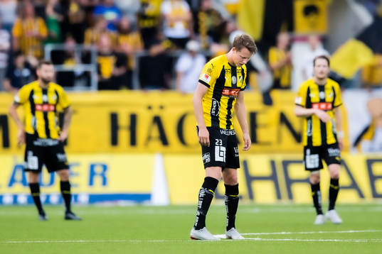 Häckens Viktor Lundberg deppar