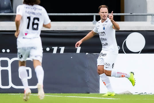 Sirius Niklas Busch Thor jublar