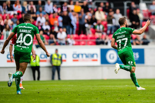 Hammarbys Mats Solheim jublar