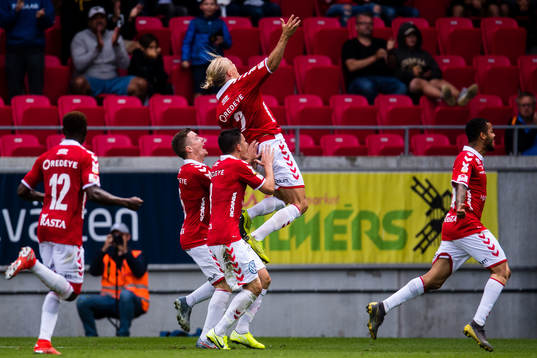 Kalmars Henrik Löfkvist jublar