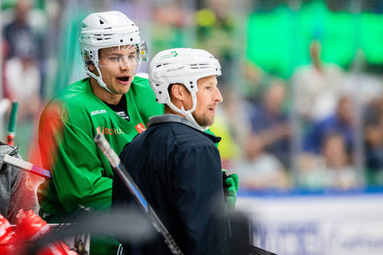 Leon Bristedt och tränare Cam Abbott