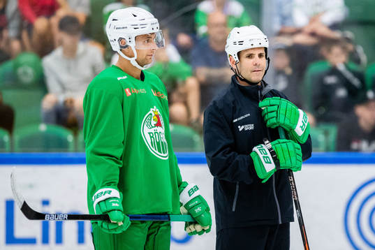 Daniel Zaar och assisterande tränare Cory Murphy