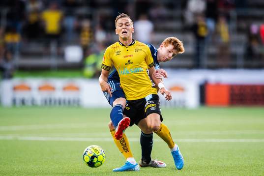 Elfsborgs Jesper Karlsson och Djurgårdens Aslak Witry