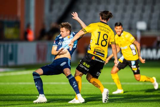 Djurgårdens Jonathan Ring och Elfsborgs Simon Olsson