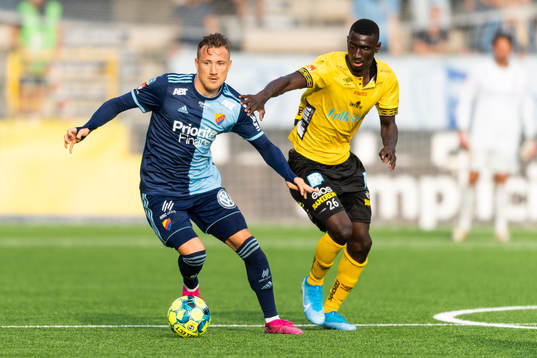 Djurgårdens Fredrik Ulvestad och Elfsborgs Marokhy Ndione