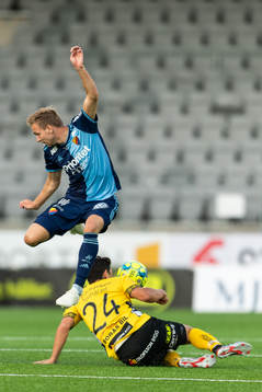 Djurgårdens Jonathan Ring och Elfsborgs Stefan Ishizaki
