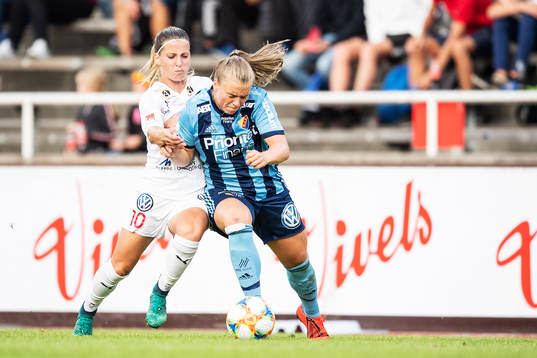 Rosengårds Jelena Cankovic och Djurgårdens Ingibjörg