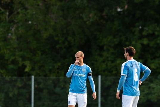 Råås Filip Möller och Mitch Ewertzh deppar