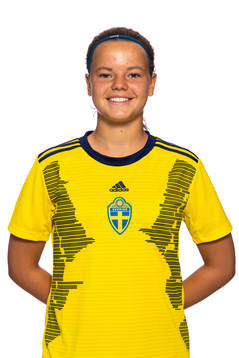 Chloe Eriksson i F15/04-landslaget