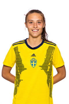 Ella Björkman i F15/04-landslaget