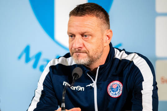 Hari Vukas, head coach of Zrinjski looks dejected