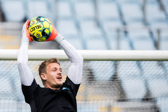 Goalkeeper Johan Dahlin of Malmö FF