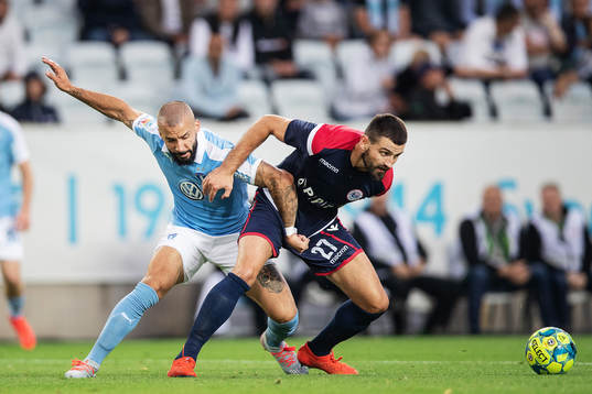 Guillermo Molins of Malmö FF and Slobodan Jakovljevic of