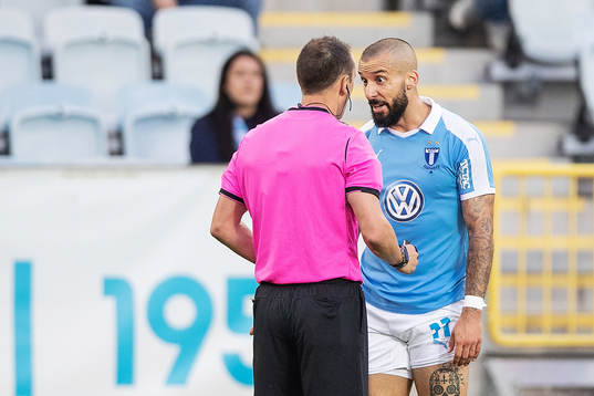 Guillermo Molins of Malmö FF in discussion with referee