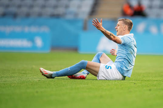 Sören Rieks of Malmö FF reacts