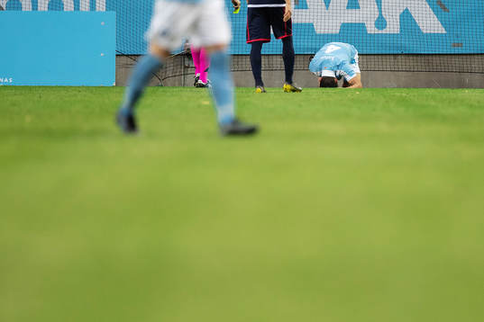 Behrang Safari of Malmö FF in pain