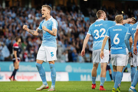 Sören Rieks of Malmö FF celebrates