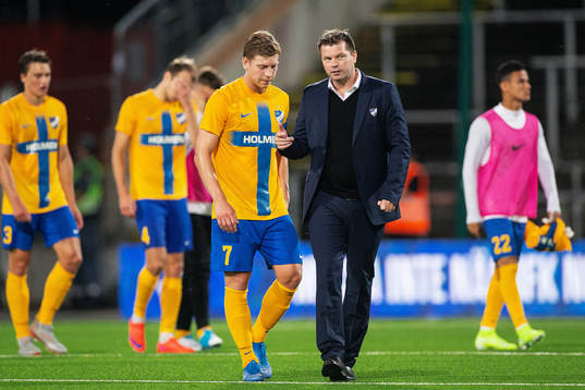 Alexander Fransson and Jens Gustafsson, head coach of IFK