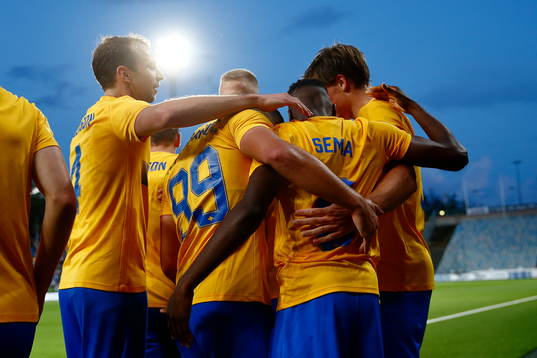 Players of IFK Norrköping celebrate with Maic Sema